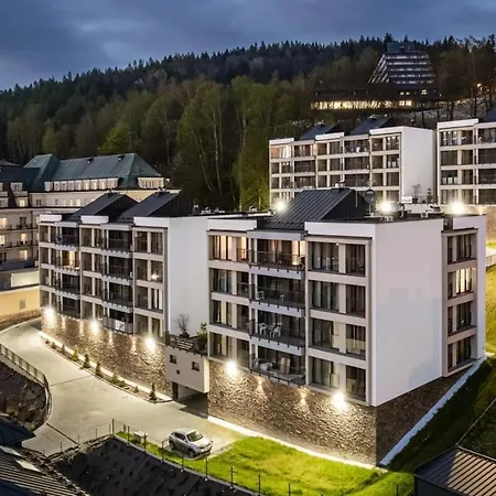 아파트 Widok Marzen Sun&ski Romantic Art House Z Garazem