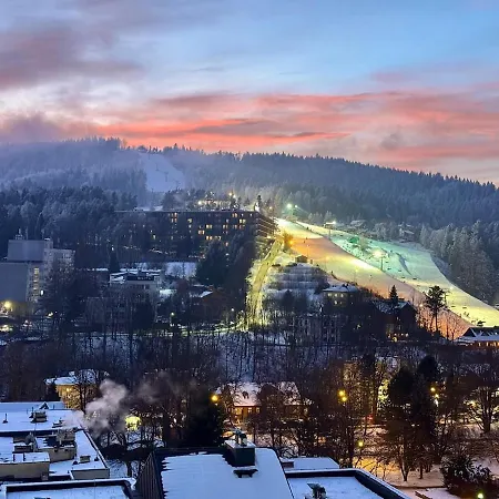 아파트 Widok Marzen Sun&ski Romantic Art House Z Garazem 크리니차 즈드로이